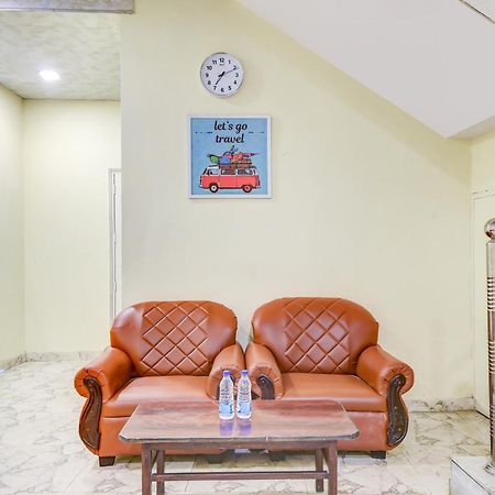 Hotel O 74192 Vishwakarma Palace Дели Экстерьер фото