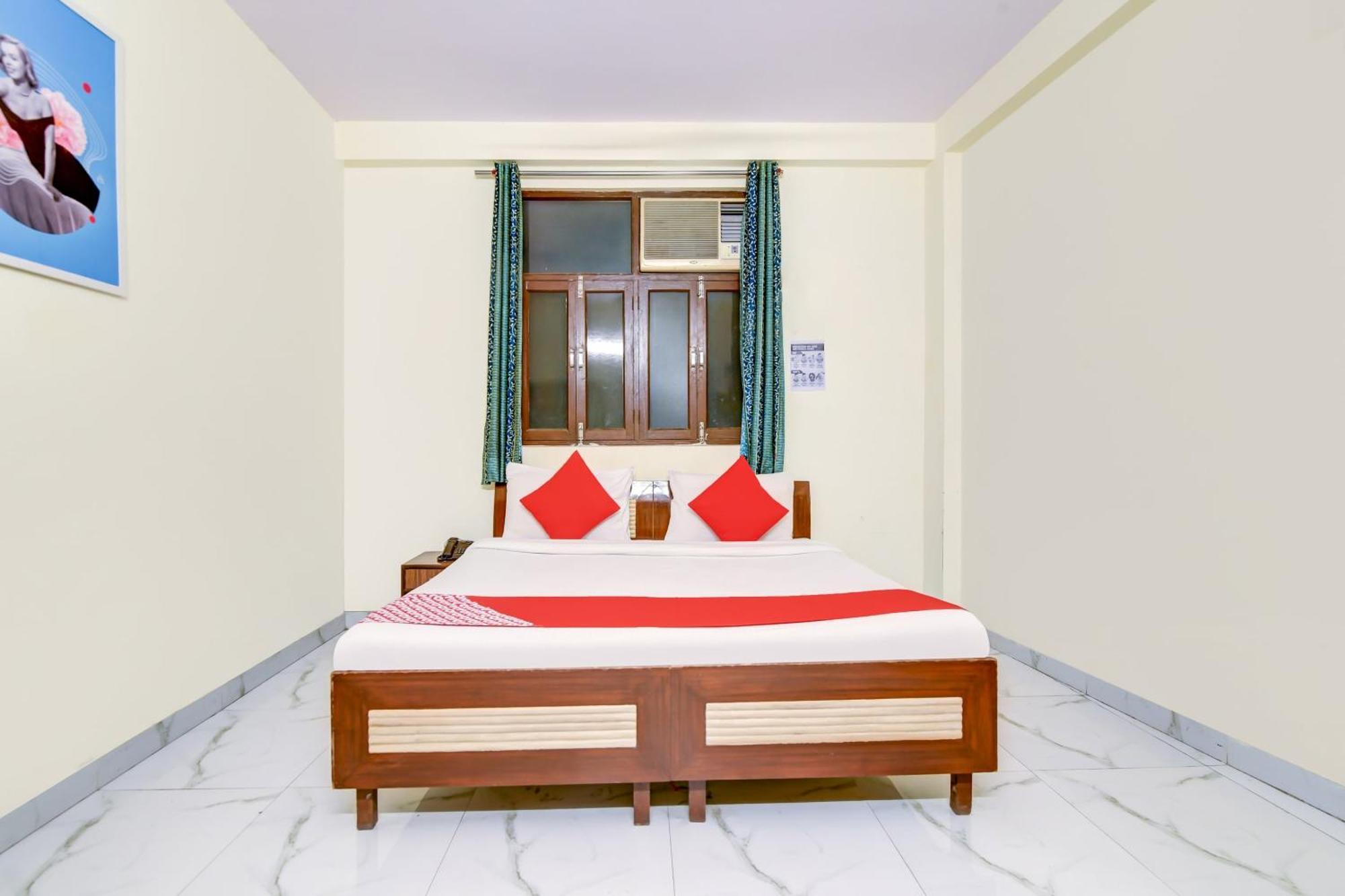 Hotel O 74192 Vishwakarma Palace Дели Экстерьер фото